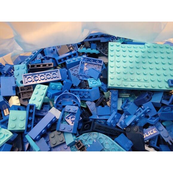 4lb Bag Of Mixed Lego Lot Blue Pieces - Picture 3 of 5
